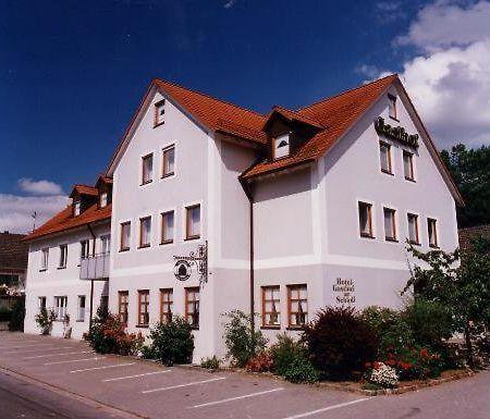 Hotel Gasthof Am Schloss Pilsach Exterior photo